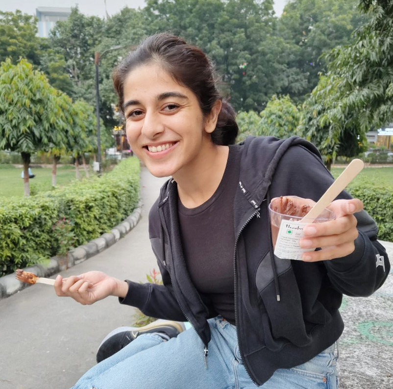 Relationships of Divya Satija